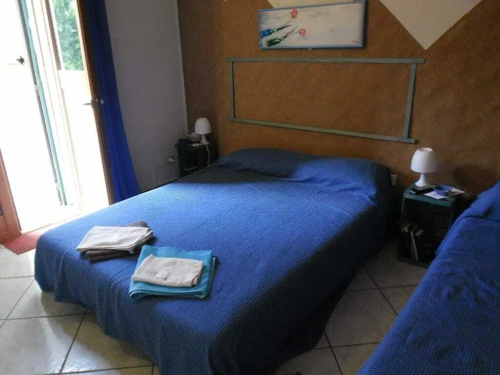 Sciddicu Rooms Acireale Pensjonat